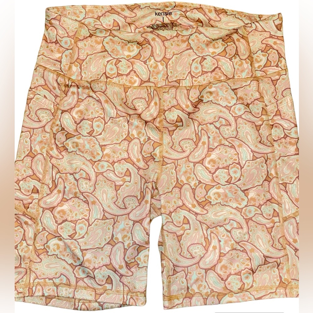 KENSIE, shorts, with the CUTEST color combinations!! size I ,+ SIDE POCKETS!